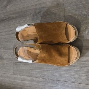 Dolce Vita Shan Espadrille Platform Wedge Sandal in Saddle Suede Size 10